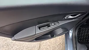 Used 2017 Renault Clio Dynamique S Nav Grey - Interior and Exterior details 17