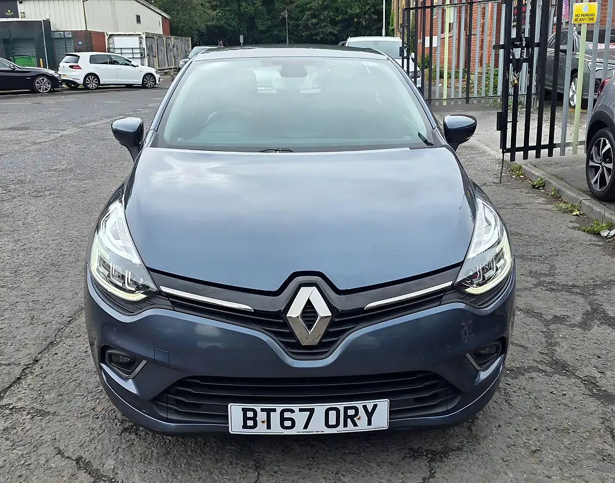 Used 2017 Renault Clio Dynamique S Nav Grey - Interior and Exterior details 2