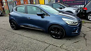 Used 2017 Renault Clio Dynamique S Nav Grey - Interior and Exterior details 4