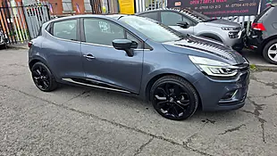Used 2017 Renault Clio Dynamique S Nav Grey - Interior and Exterior details 5