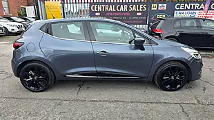 Used 2017 Renault Clio Dynamique S Nav Grey - Interior and Exterior details 7