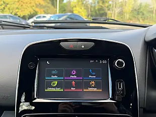 Used 2017 Renault Clio Dynamique S Nav Grey - Interior and Exterior details 17
