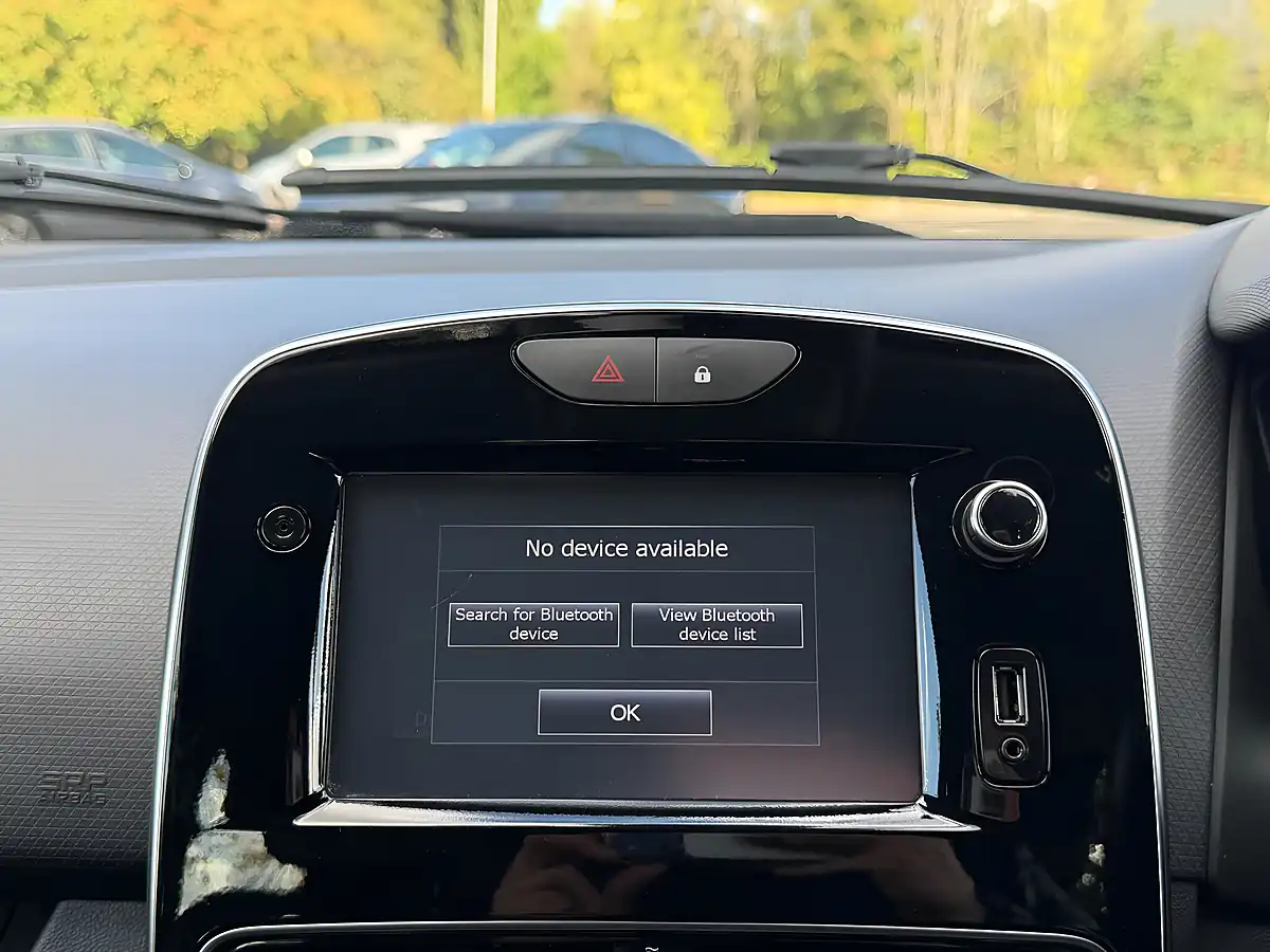 Used 2017 Renault Clio Dynamique S Nav Grey - Interior and Exterior details 18