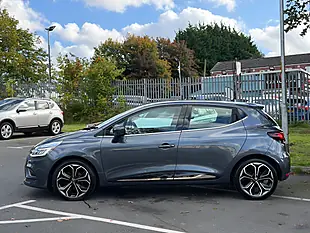 Used 2017 Renault Clio Dynamique S Nav Grey - Interior and Exterior details 4