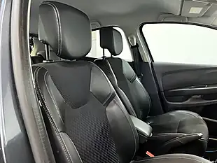 Used 2017 Renault Clio Dynamique S Nav Grey - Interior and Exterior details 10