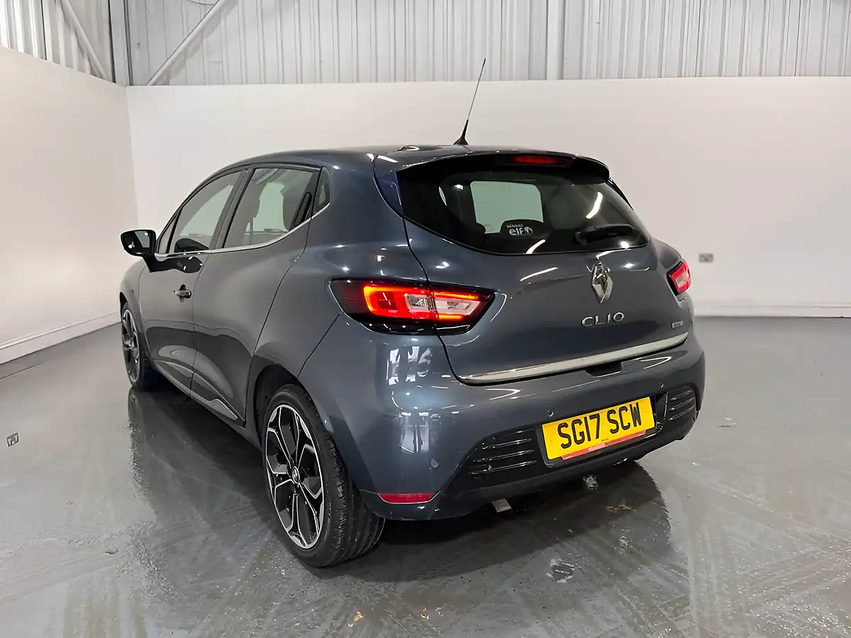Used 2017 Renault Clio Dynamique S Nav Grey - Interior and Exterior details 9