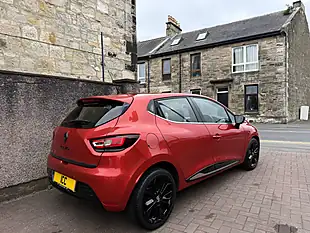 Used 2017 Renault Clio Dynamique S Nav Red - Interior and Exterior details 11