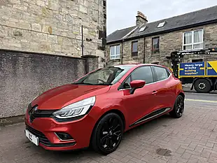 Used 2017 Renault Clio Dynamique S Nav Red - Interior and Exterior details 15