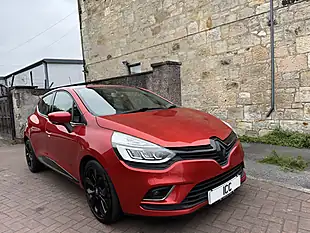 Used 2017 Renault Clio Dynamique S Nav Red - Interior and Exterior details 20