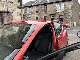 Used 2017 Renault Clio Dynamique S Nav Red - Interior and Exterior details 8