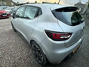 Used 2017 Renault Clio Dynamique S Nav Silver - Interior and Exterior details 10