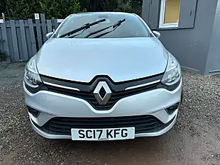 Used 2017 Renault Clio Dynamique S Nav Silver - Interior and Exterior details 4
