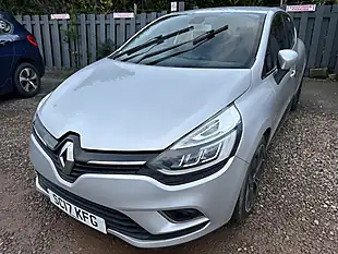 Used 2017 Renault Clio Dynamique S Nav Silver - Interior and Exterior details 5