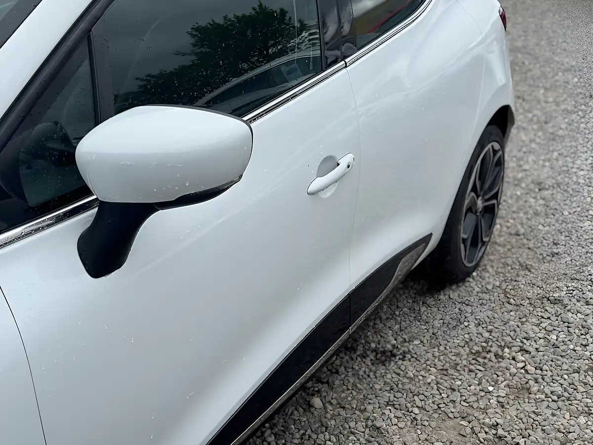 Used 2017 Renault Clio Dynamique S Nav White - Interior and Exterior details 12