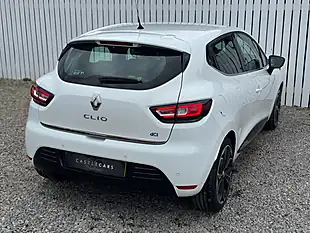 Used 2017 Renault Clio Dynamique S Nav White - Interior and Exterior details 5