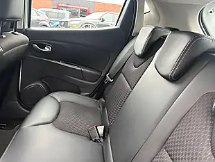 Used 2017 Renault Clio Dynamique S Nav White - Interior and Exterior details 11
