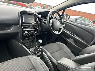 Used 2017 Renault Clio Dynamique S Nav White - Interior and Exterior details 12
