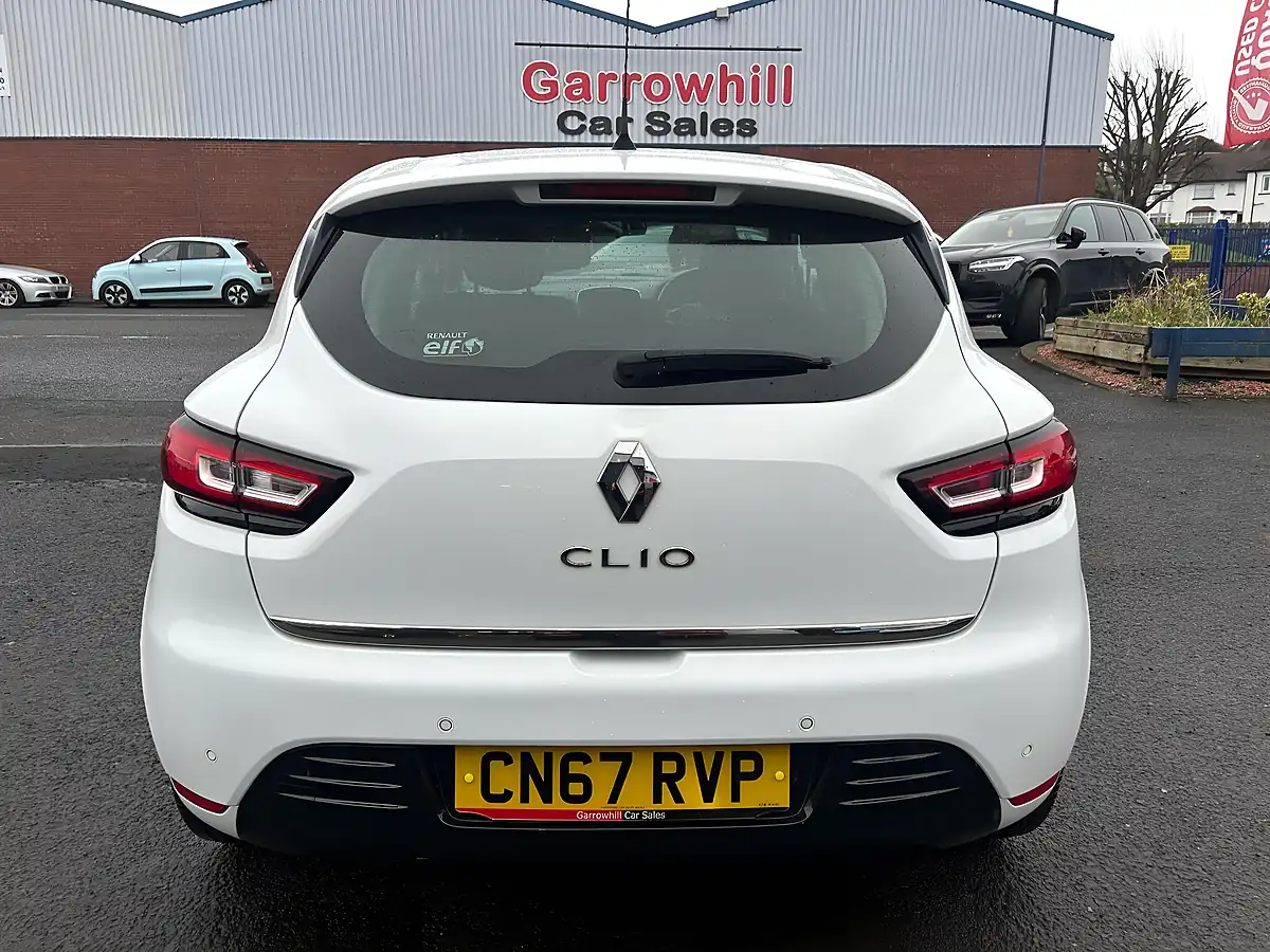 Used 2017 Renault Clio Dynamique S Nav White - Interior and Exterior details 5