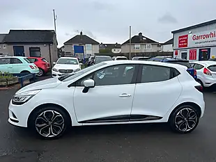 Used 2017 Renault Clio Dynamique S Nav White - Interior and Exterior details 7