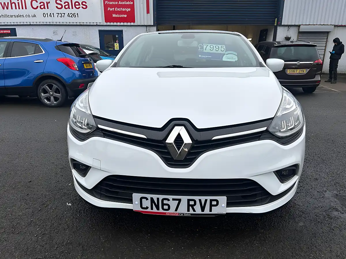 Used 2017 Renault Clio Dynamique S Nav White - Interior and Exterior details 8