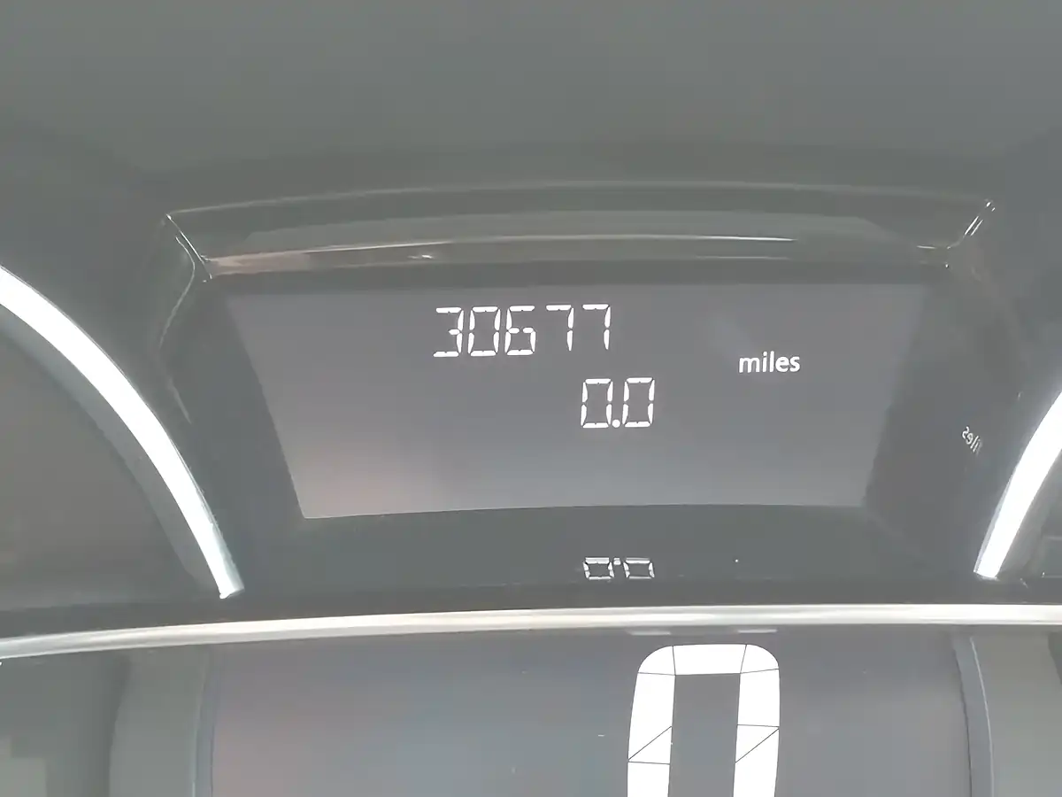 Used 2017 Renault Clio Dynamique S Nav White - Interior and Exterior details 15