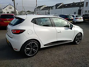 Used 2017 Renault Clio Dynamique S Nav White - Interior and Exterior details 7