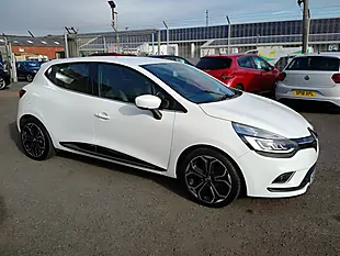 Used 2017 Renault Clio Dynamique S Nav White - Interior and Exterior details 9