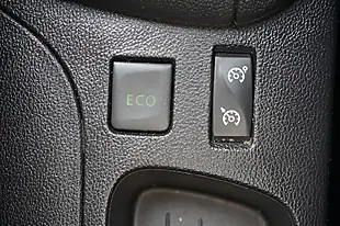 Used 2017 Renault Clio Dynamique S Nav White - Interior and Exterior details 18