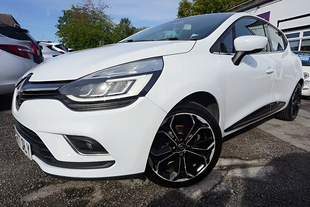 Used 2017 Renault Clio Dynamique S Nav White - Interior and Exterior details 2