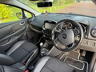 Used 2017 Renault Clio Dynamique S Nav White - Interior and Exterior details 11