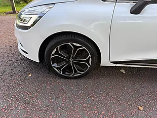 Used 2017 Renault Clio Dynamique S Nav White - Interior and Exterior details 13