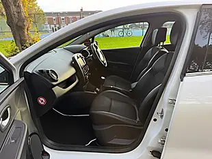 Used 2017 Renault Clio Dynamique S Nav White - Interior and Exterior details 14