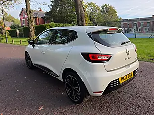 Used 2017 Renault Clio Dynamique S Nav White - Interior and Exterior details 3