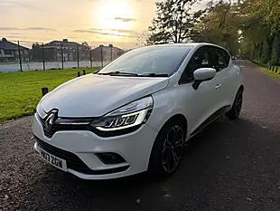 Used 2017 Renault Clio Dynamique S Nav White - Interior and Exterior details 7