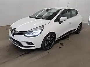 Used 2017 Renault Clio Dynamique S White - Interior and Exterior details 7