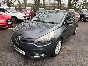 Used 2017 Renault Clio Play Grey - Interior and Exterior details 3