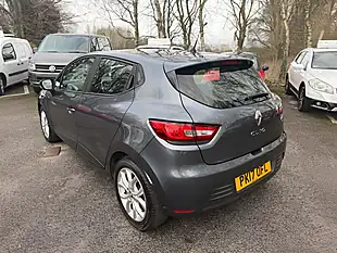Used 2017 Renault Clio Play Grey - Interior and Exterior details 5