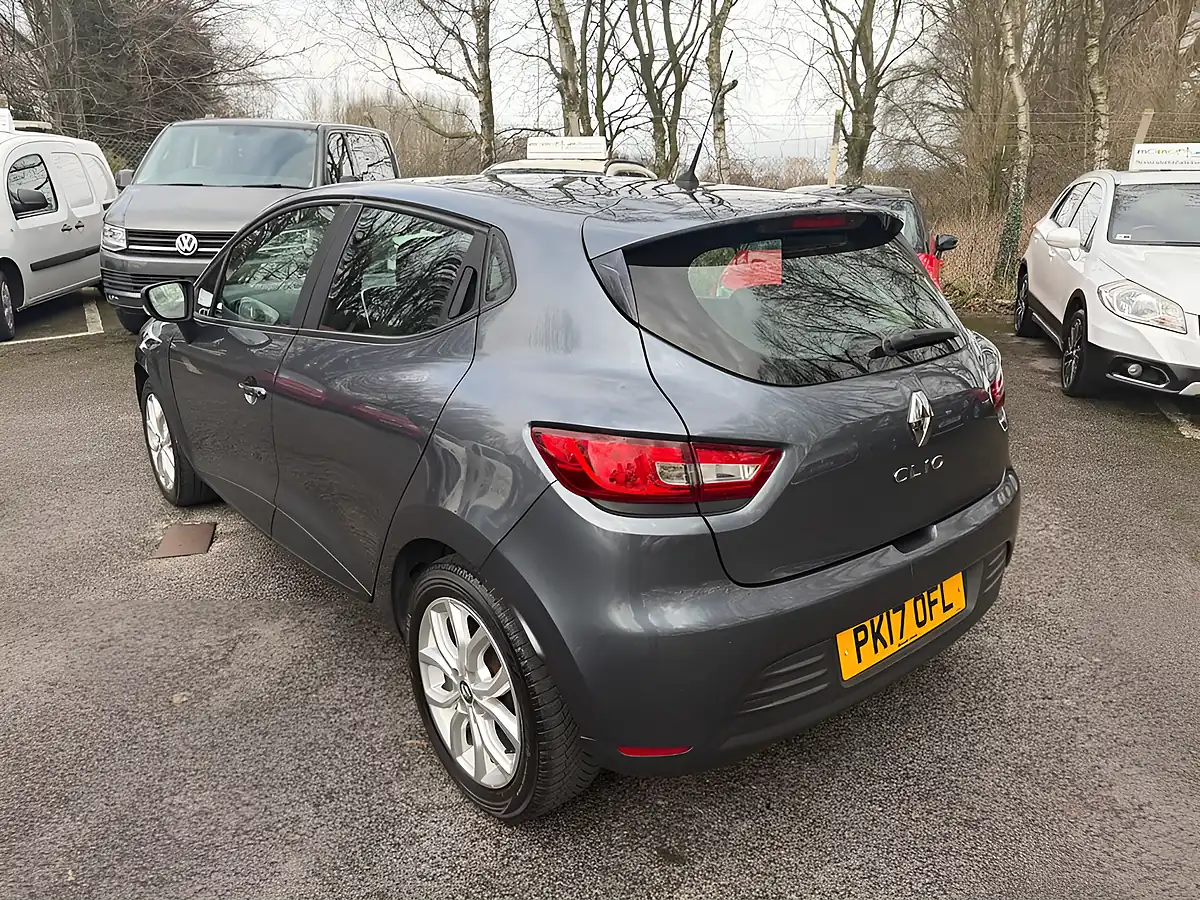 Used 2017 Renault Clio Play Grey - Interior and Exterior details 5