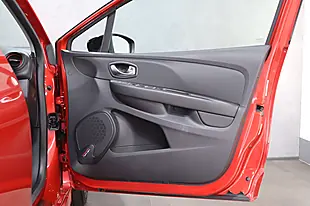 Used 2017 Renault Clio Renaultsport Nav Trophy Red - Interior and Exterior details 15
