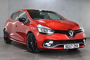 Used 2017 Renault Clio Renaultsport Nav Trophy Red - Interior and Exterior details 4