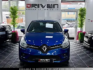 Used 2017 Renault Clio Signature Nav Blue - Interior and Exterior details 2
