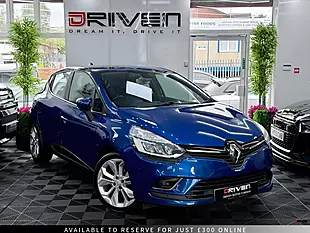 Used 2017 Renault Clio Signature Nav Blue - Interior and Exterior details 5