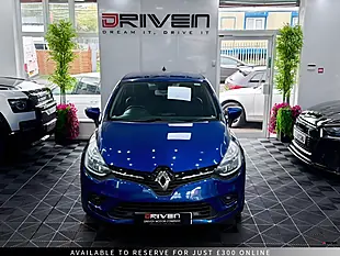 Used 2017 Renault Clio Signature Nav Blue - Interior and Exterior details 8