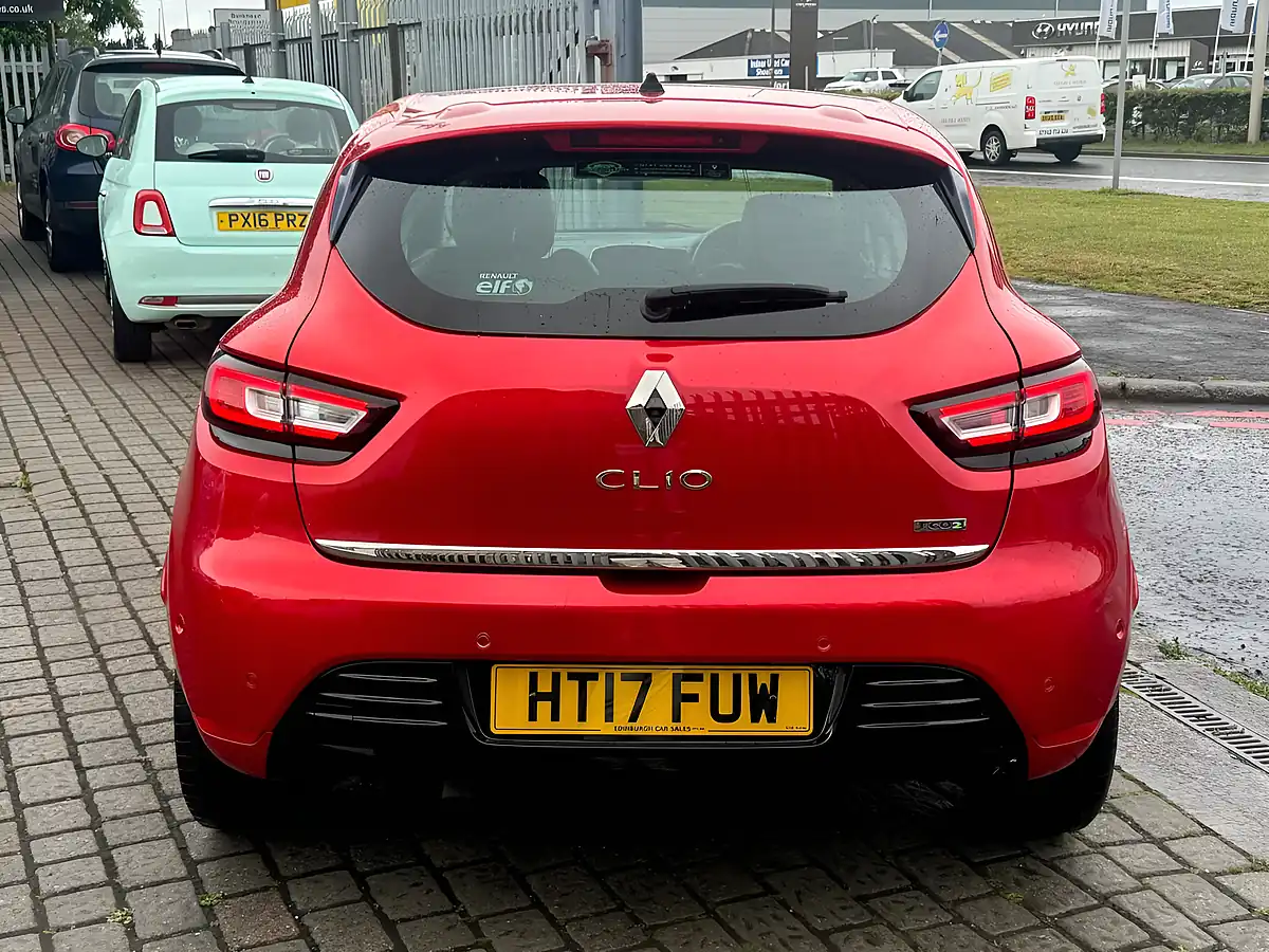 Used 2017 Renault Clio Signature Nav Flame Red - Interior and Exterior details 5
