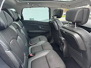 Used 2017 Renault Grand Scenic Dynamique S Nav Blue - Interior and Exterior details 8