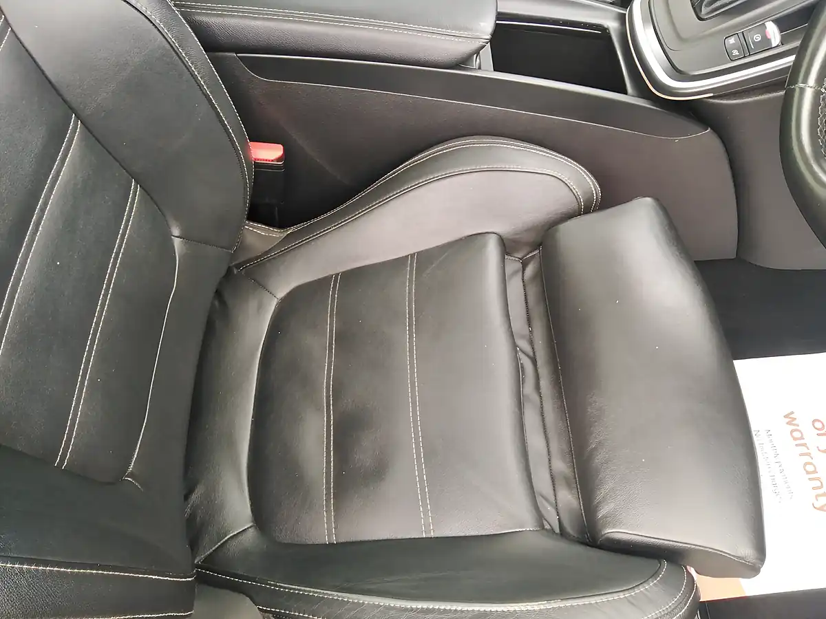 Used 2017 Renault Grand Scenic Signature Nav Grey - Interior and Exterior details 14