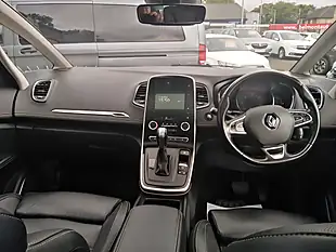 Used 2017 Renault Grand Scenic Signature Nav Grey - Interior and Exterior details 18