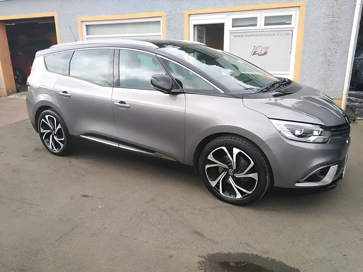 Used 2017 Renault Grand Scenic Signature Nav Grey - Interior and Exterior details 3
