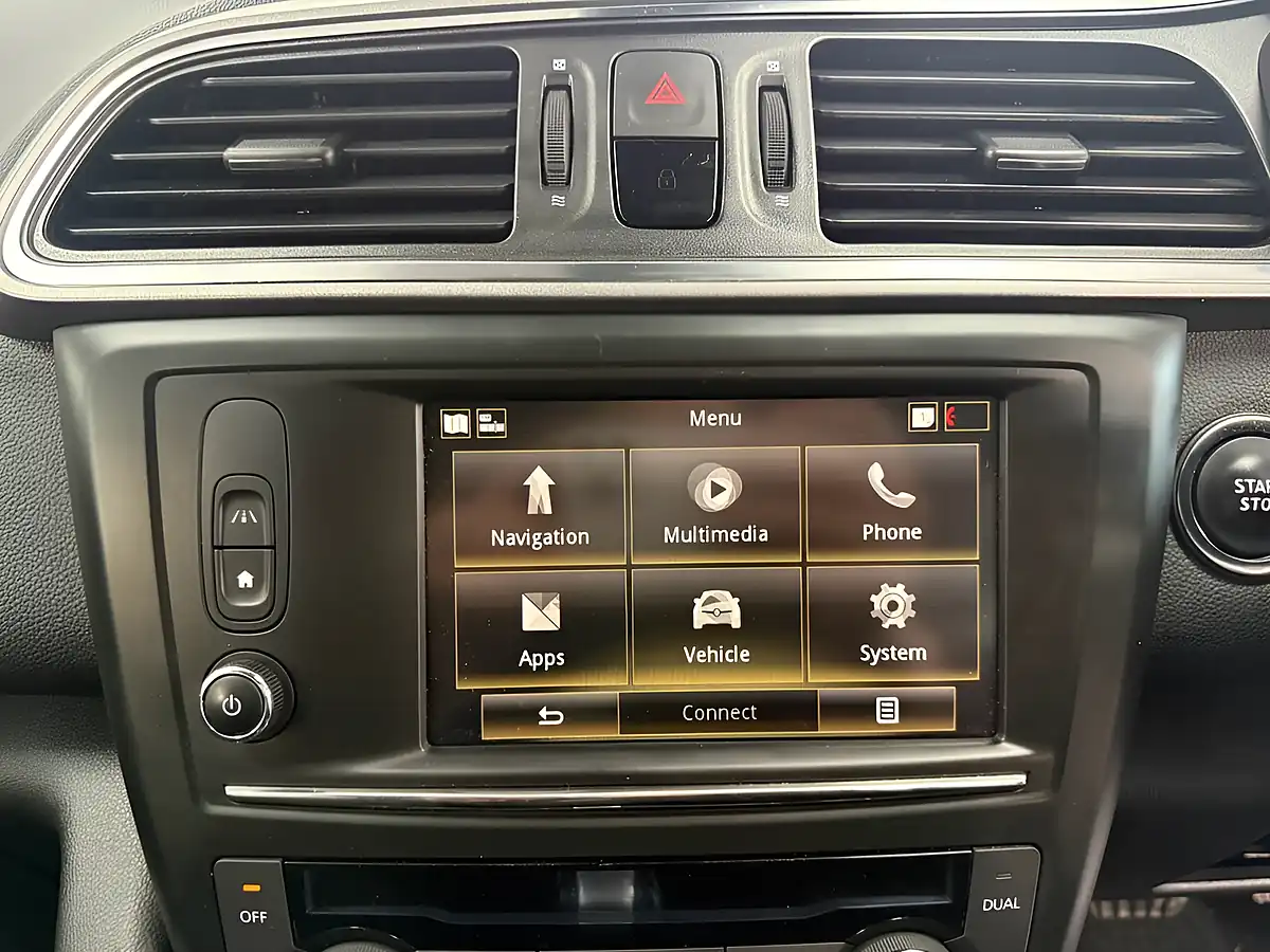 Used 2017 Renault Kadjar Dynamique Nav Black - Interior and Exterior details 17