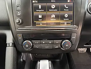 Used 2017 Renault Kadjar Dynamique Nav Black - Interior and Exterior details 19